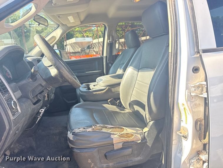 image for item EG8212 2014 Dodge Ram 1500 Crew Cab pickup truck