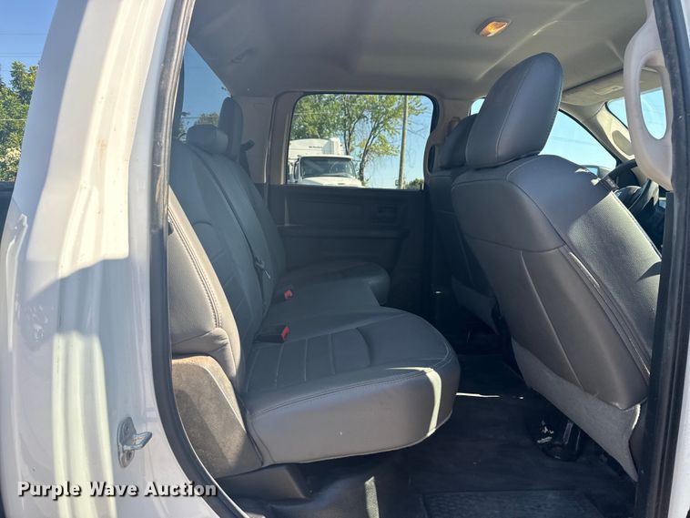 image for item EG8212 2014 Dodge Ram 1500 Crew Cab pickup truck