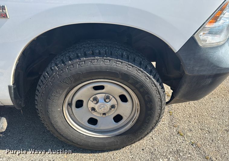 image for item EG8212 2014 Dodge Ram 1500 Crew Cab pickup truck