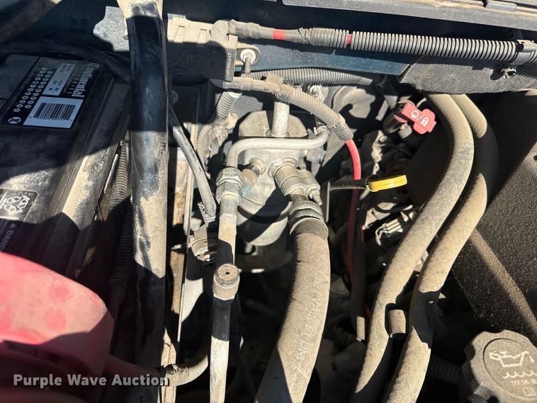 image for item EG8213 2008 Chevrolet Avalanche pickup truck