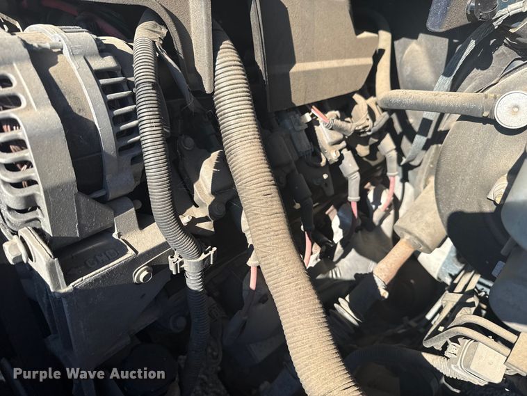 image for item EG8213 2008 Chevrolet Avalanche pickup truck