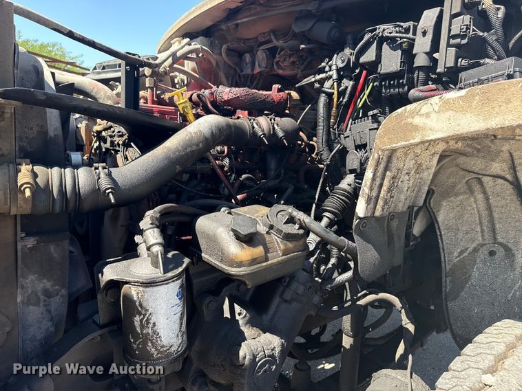 image for item EG8215 2013 Freightliner Business Class M2 refuse truck