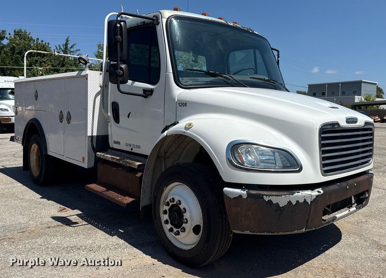 image for item EG8217 2012 Freightliner Business Class M2 utility / service truck