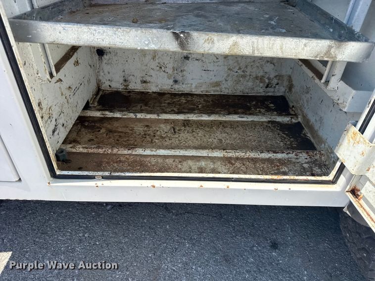 image for item EG8217 2012 Freightliner Business Class M2 utility / service truck