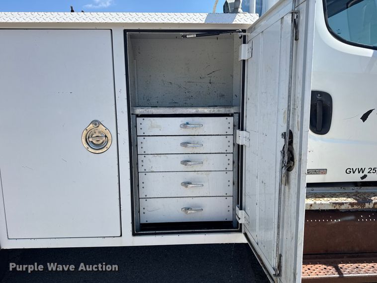 image for item EG8217 2012 Freightliner Business Class M2 utility / service truck