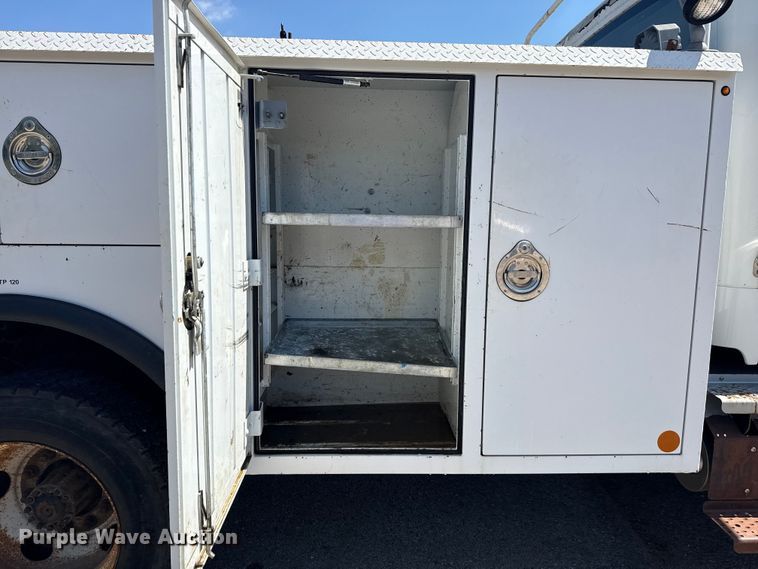 image for item EG8217 2012 Freightliner Business Class M2 utility / service truck