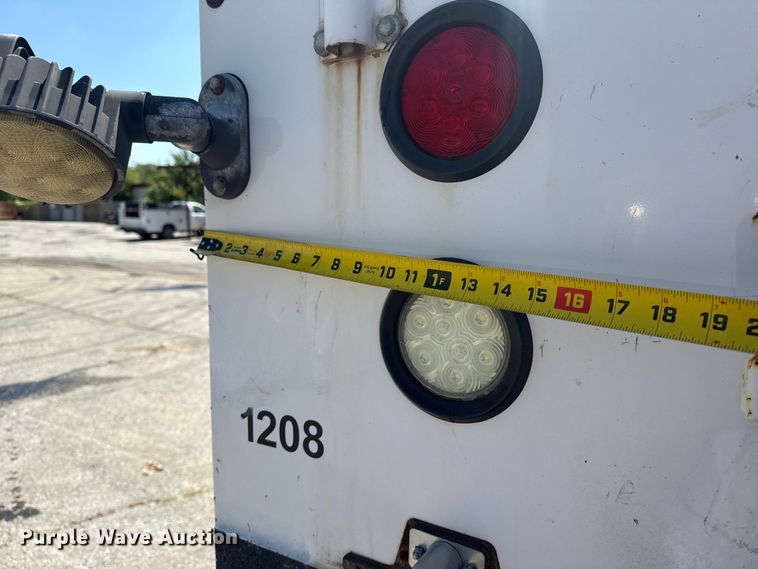 image for item EG8217 2012 Freightliner Business Class M2 utility / service truck