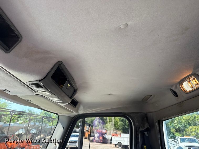 image for item EG8217 2012 Freightliner Business Class M2 utility / service truck