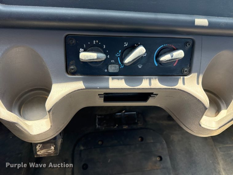 image for item EG8217 2012 Freightliner Business Class M2 utility / service truck