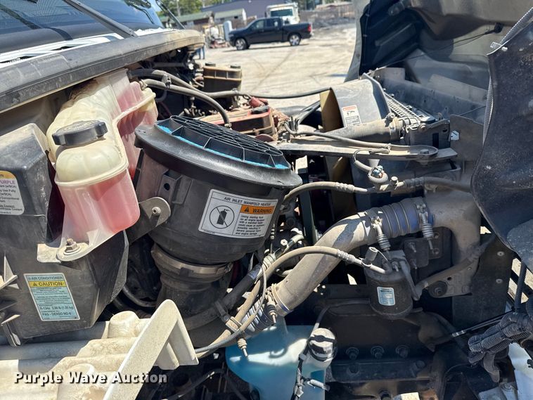 image for item EG8217 2012 Freightliner Business Class M2 utility / service truck