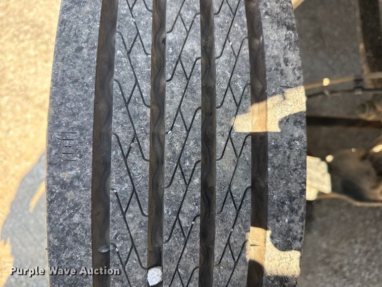 image for item EG8217 2012 Freightliner Business Class M2 utility / service truck