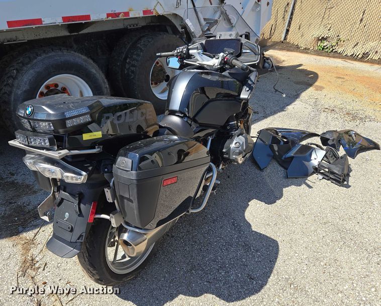 image for item EG8219 2024 BMW R 1250 Rt Police motorcycle