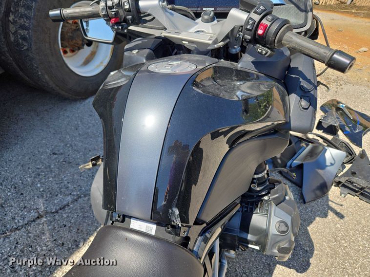 image for item EG8219 2024 BMW R 1250 Rt Police motorcycle