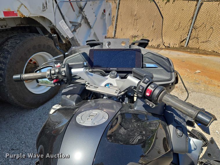 image for item EG8219 2024 BMW R 1250 Rt Police motorcycle