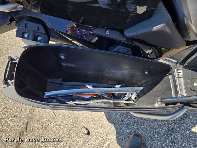 image for item EG8219 2024 BMW R 1250 Rt Police motorcycle