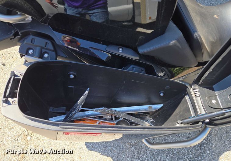 image for item EG8219 2024 BMW R 1250 Rt Police motorcycle