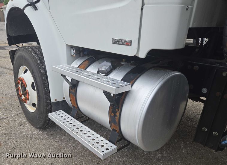 image for item EG8220 2012 Freightliner Business Class M2 refuse truck