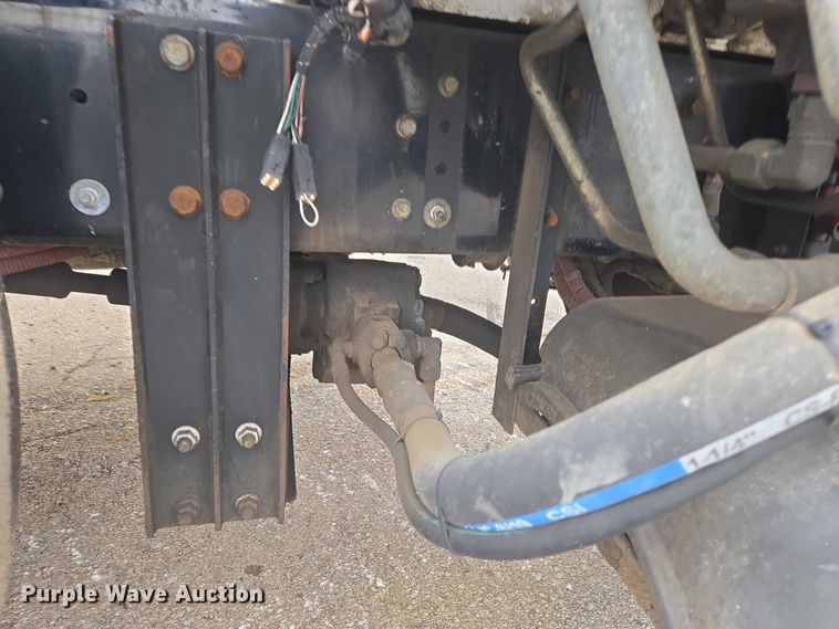 image for item EG8220 2012 Freightliner Business Class M2 refuse truck