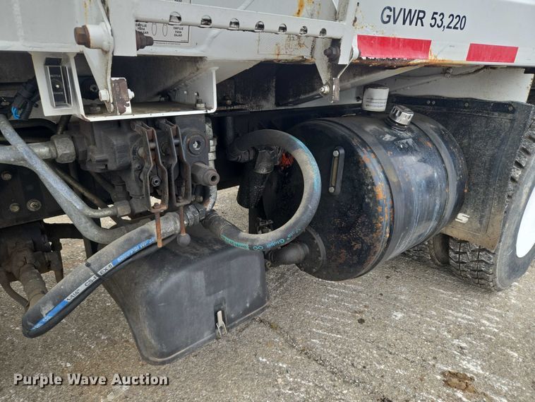 image for item EG8220 2012 Freightliner Business Class M2 refuse truck