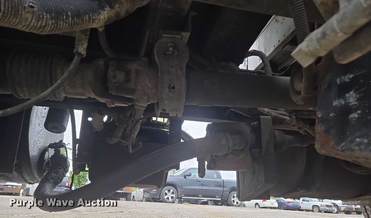 image for item EG8220 2012 Freightliner Business Class M2 refuse truck