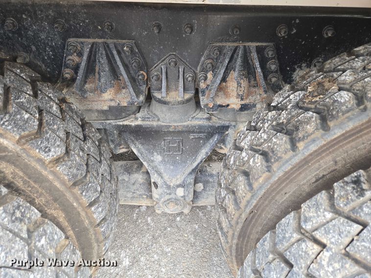 image for item EG8220 2012 Freightliner Business Class M2 refuse truck