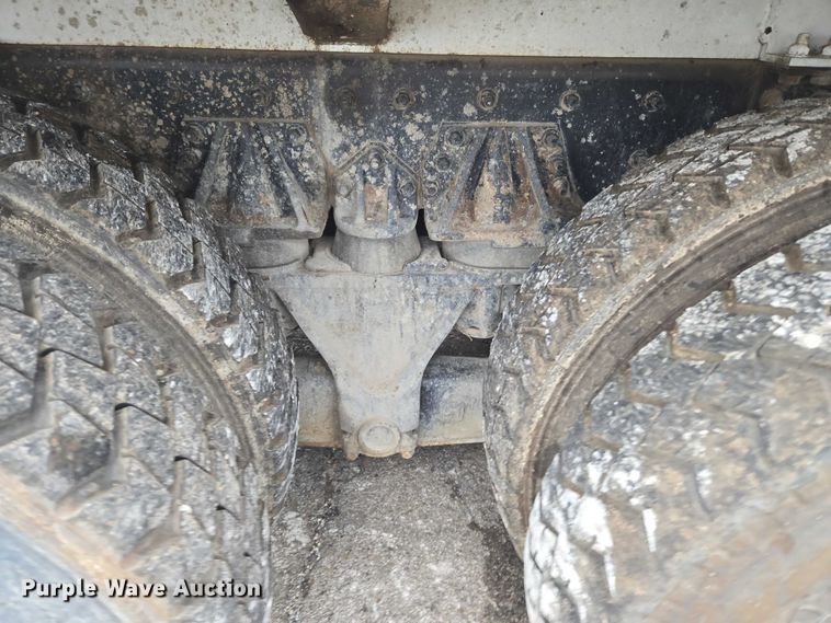 image for item EG8220 2012 Freightliner Business Class M2 refuse truck