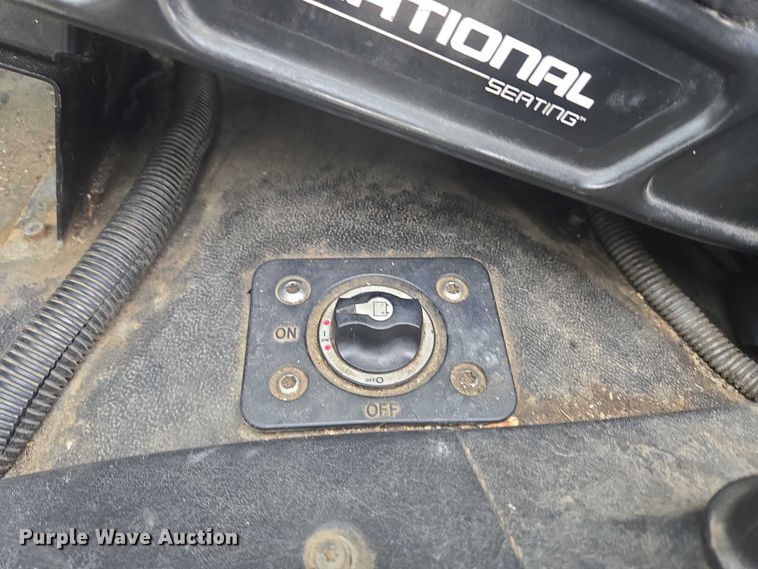 image for item EG8220 2012 Freightliner Business Class M2 refuse truck