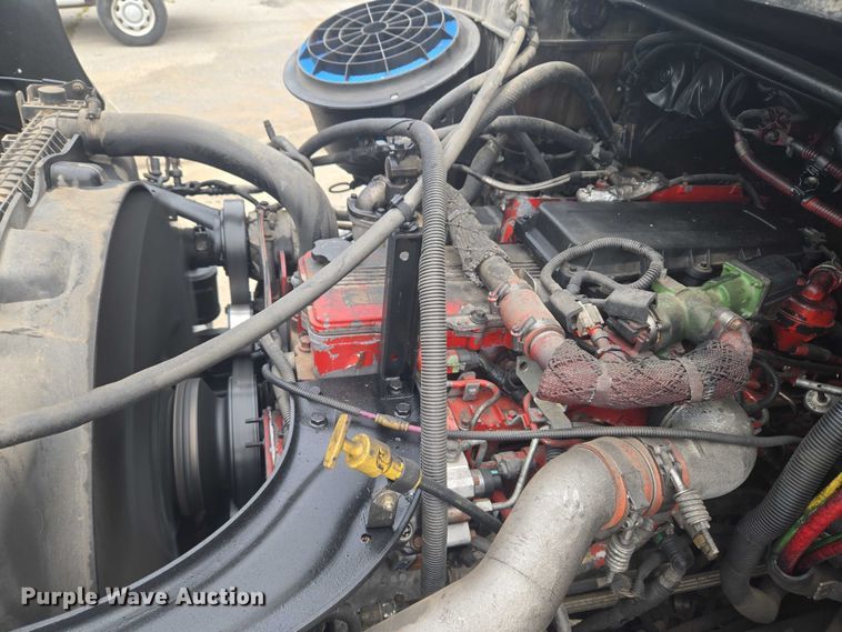 image for item EG8220 2012 Freightliner Business Class M2 refuse truck