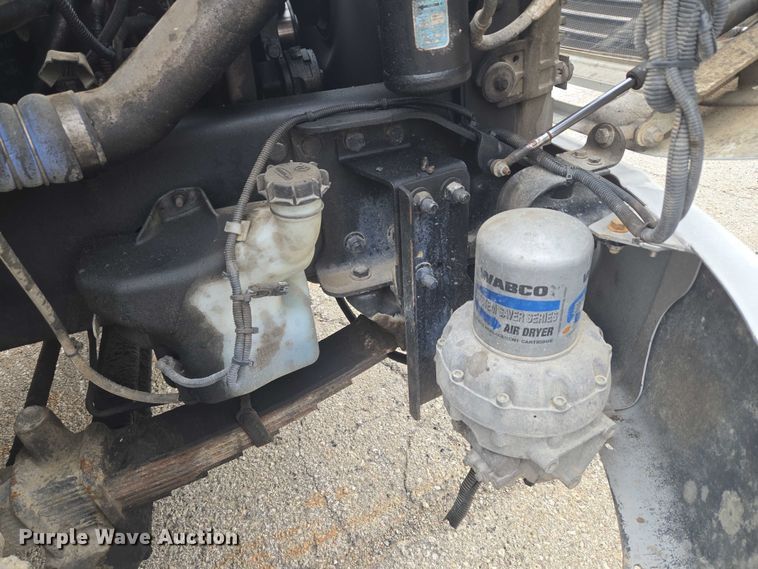 image for item EG8220 2012 Freightliner Business Class M2 refuse truck