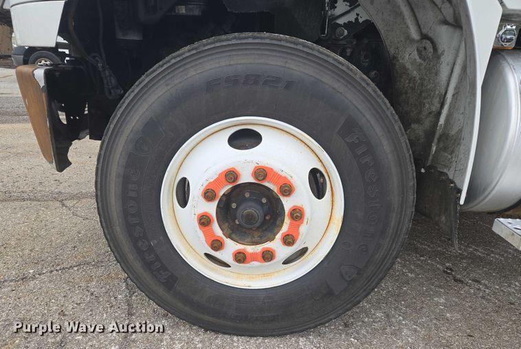 image for item EG8220 2012 Freightliner Business Class M2 refuse truck