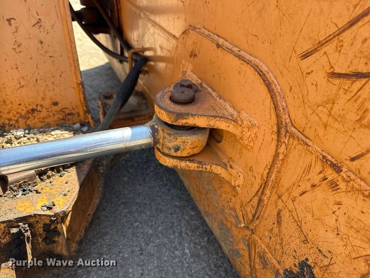 image for item EG8222 2007 Case 850K Series II dozer