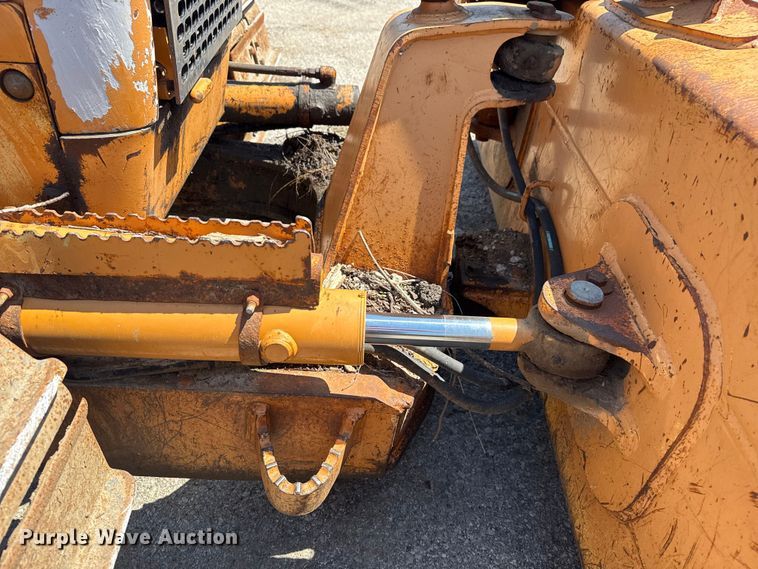 image for item EG8223 2006 Case 850K Series II dozer
