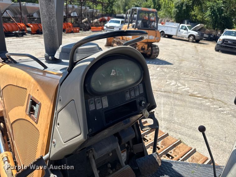 image for item EG8223 2006 Case 850K Series II dozer