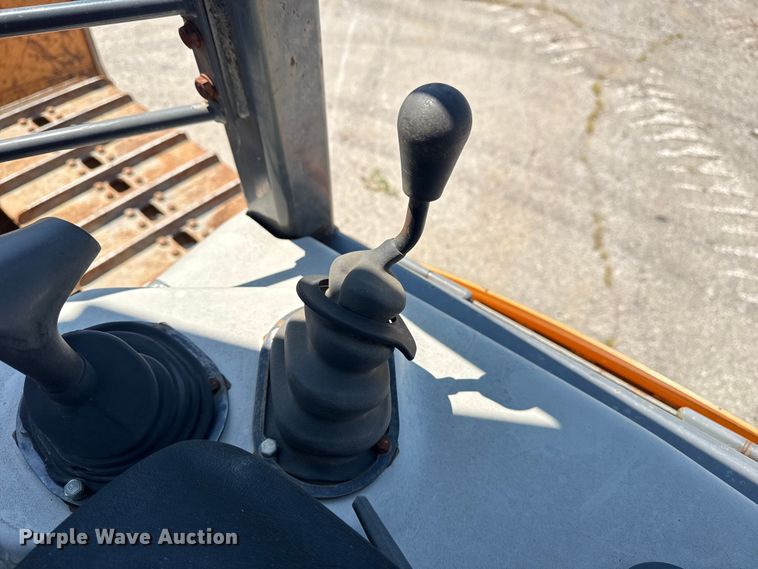 image for item EG8223 2006 Case 850K Series II dozer