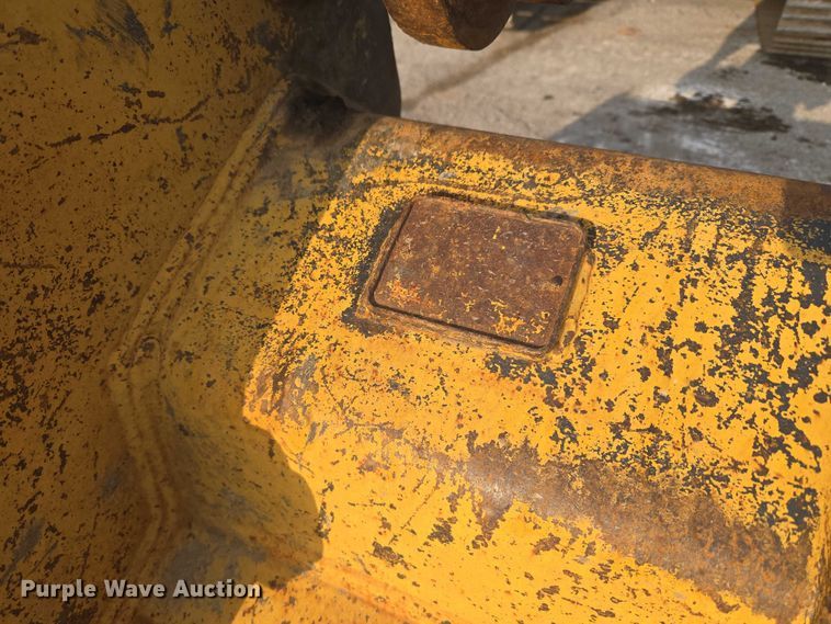 image for item EG8224 2009 John Deere 200D LC excavator