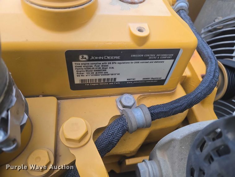 image for item EG8224 2009 John Deere 200D LC excavator