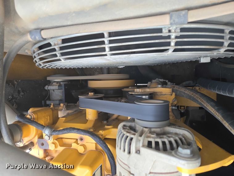 image for item EG8224 2009 John Deere 200D LC excavator