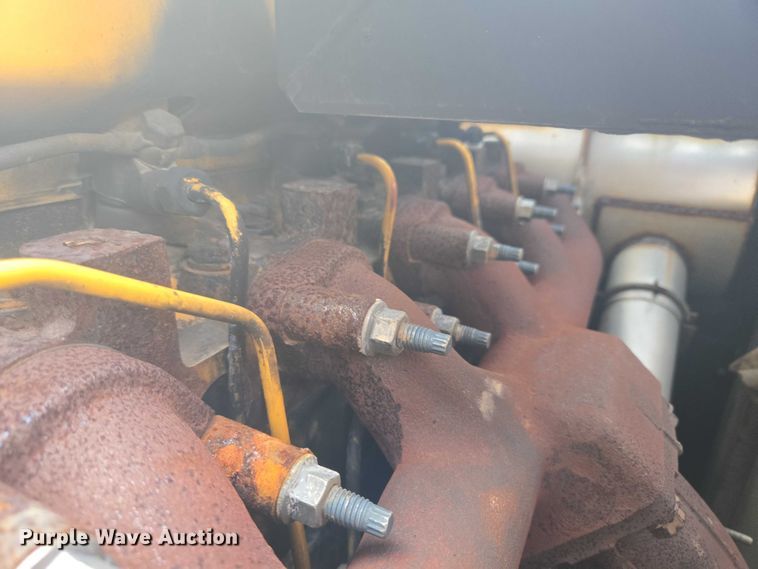 image for item EG8224 2009 John Deere 200D LC excavator