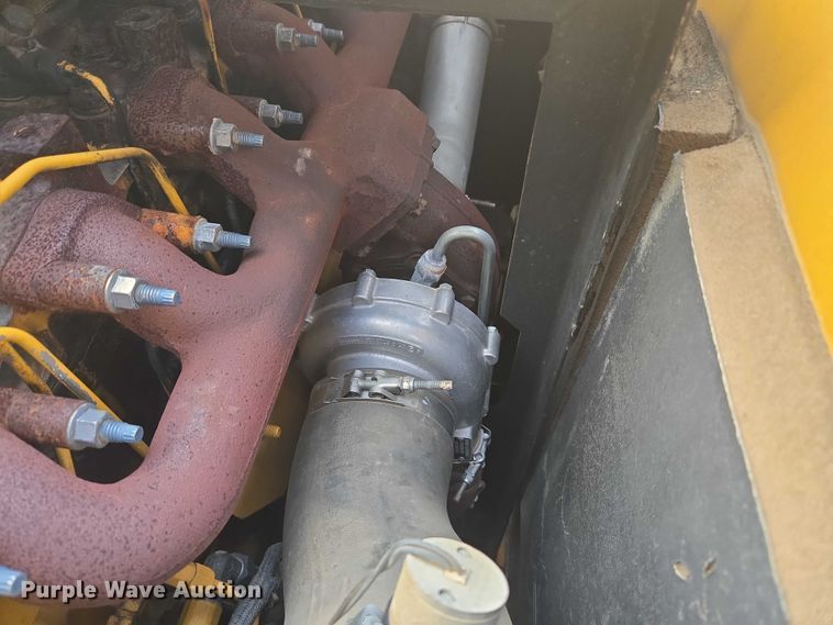 image for item EG8224 2009 John Deere 200D LC excavator