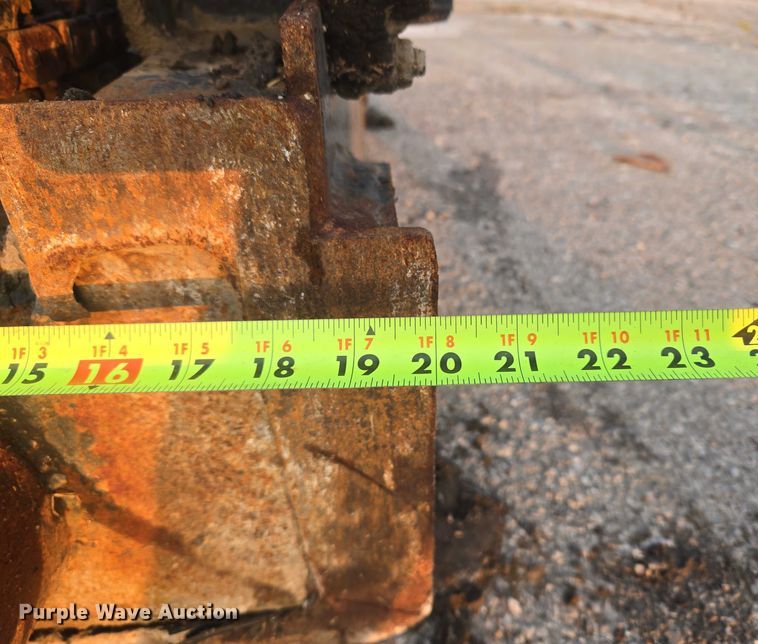 image for item EG8225 Bobcat Drop Hammer skid steer breaker