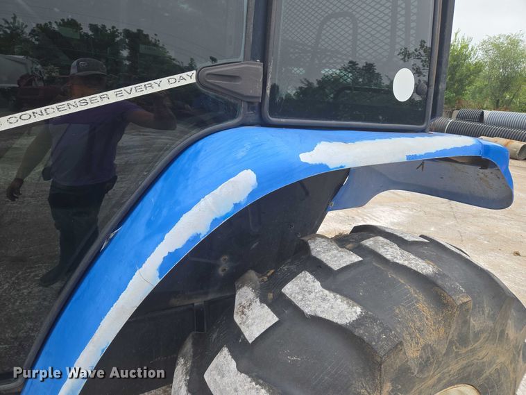 image for item EG8229 2010 New Holland T5060 MFWD tractor