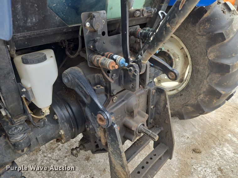 image for item EG8229 2010 New Holland T5060 MFWD tractor