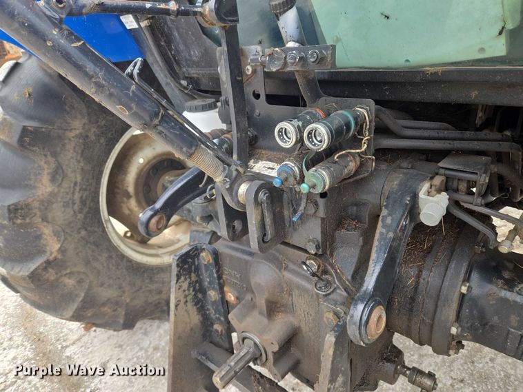 image for item EG8229 2010 New Holland T5060 MFWD tractor