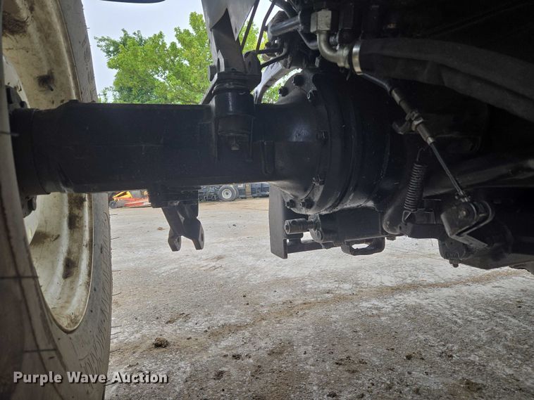 image for item EG8229 2010 New Holland T5060 MFWD tractor