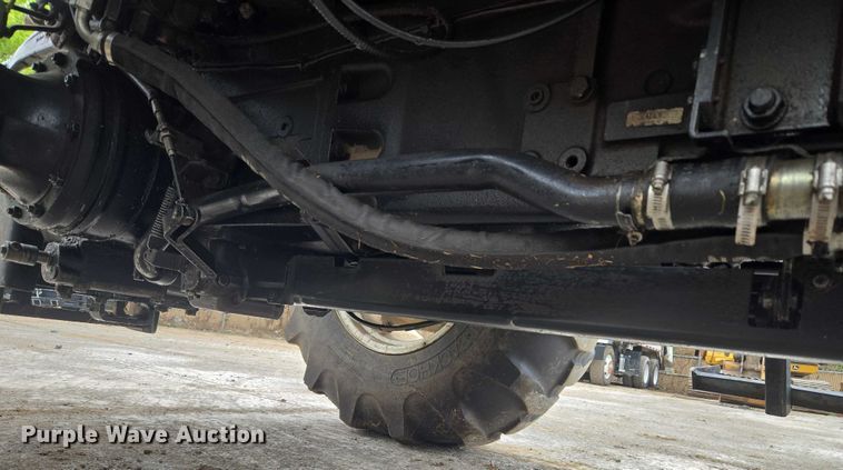 image for item EG8229 2010 New Holland T5060 MFWD tractor