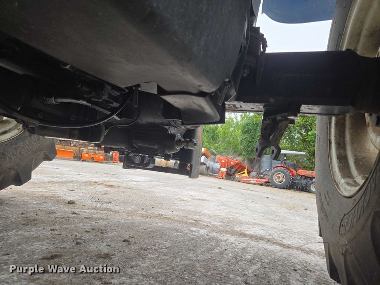 image for item EG8229 2010 New Holland T5060 MFWD tractor