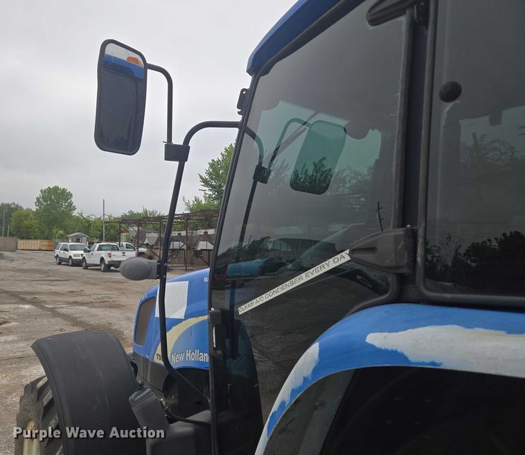 image for item EG8229 2010 New Holland T5060 MFWD tractor