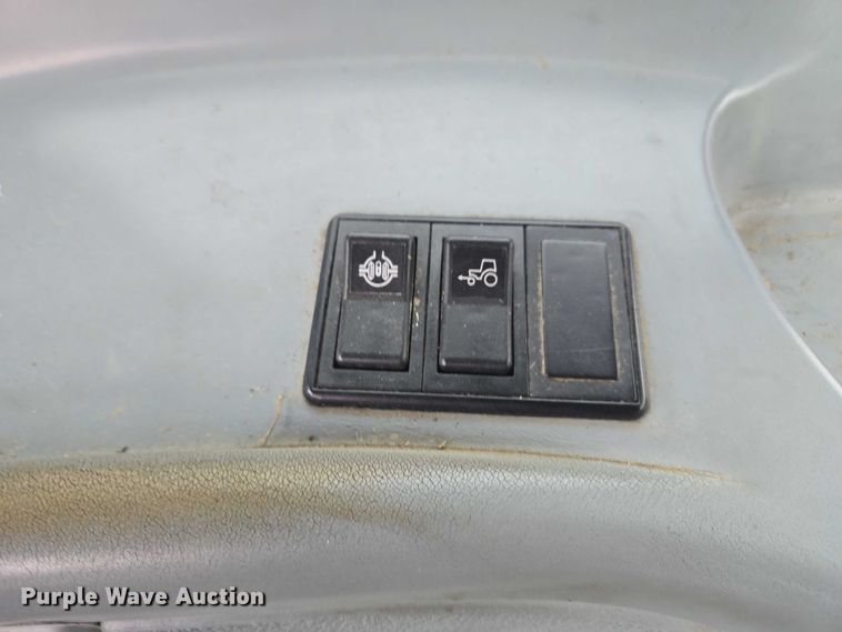 image for item EG8229 2010 New Holland T5060 MFWD tractor