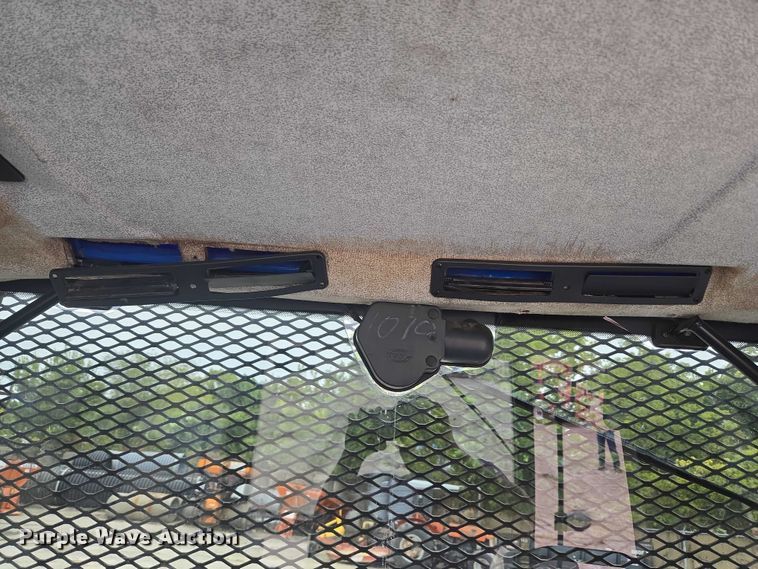 image for item EG8229 2010 New Holland T5060 MFWD tractor