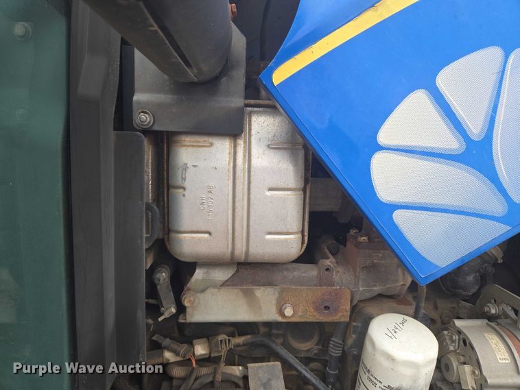 image for item EG8229 2010 New Holland T5060 MFWD tractor